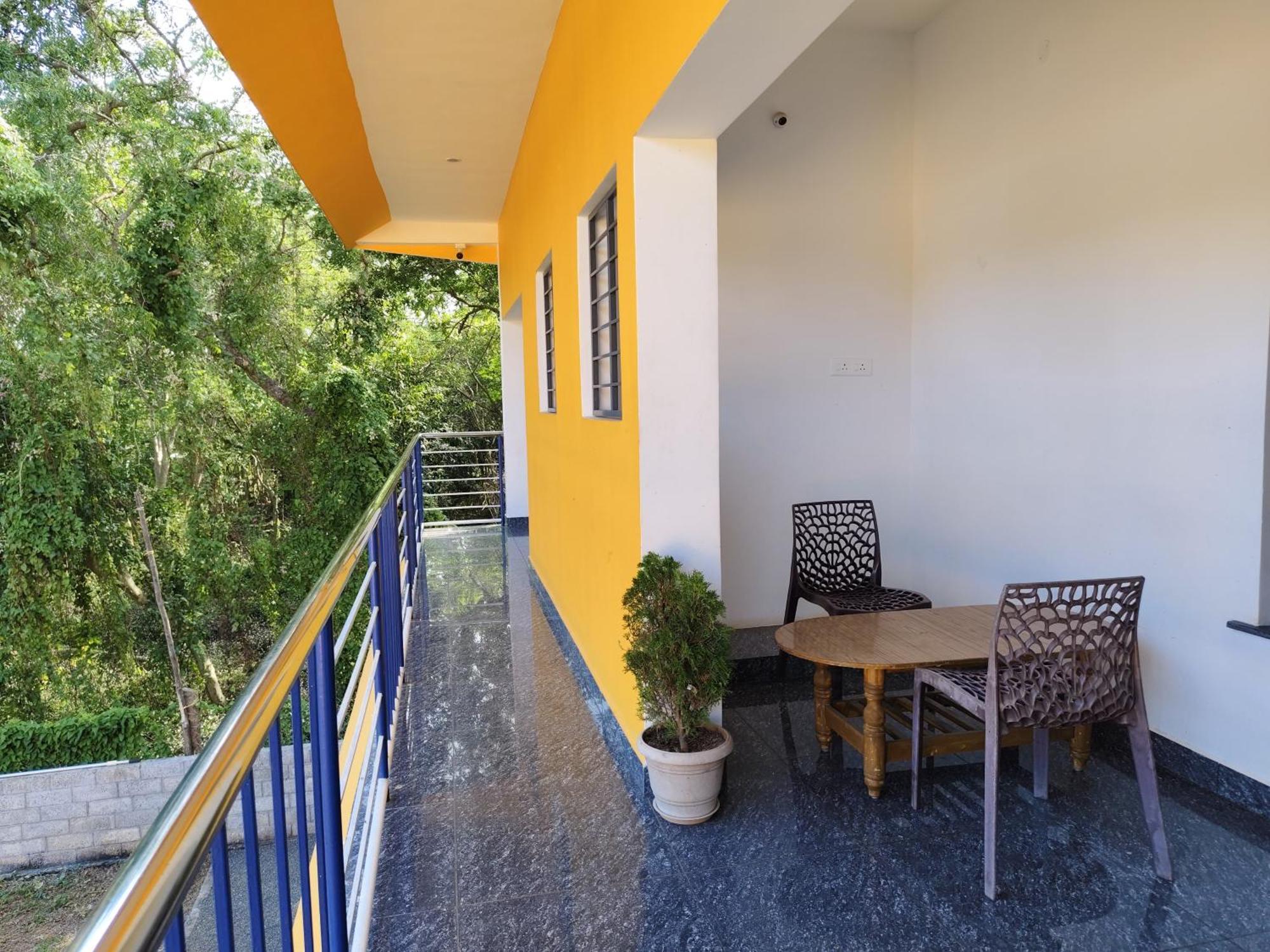 De' Capital Hotel Pondicherry Ngoại thất bức ảnh