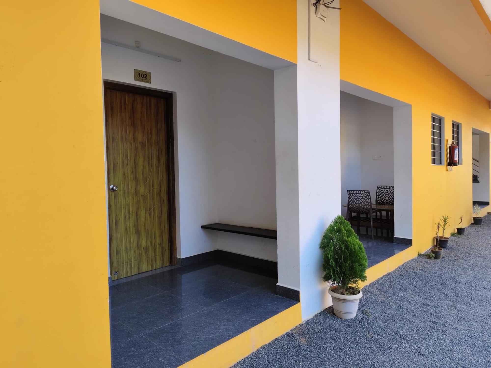 De' Capital Hotel Pondicherry Ngoại thất bức ảnh