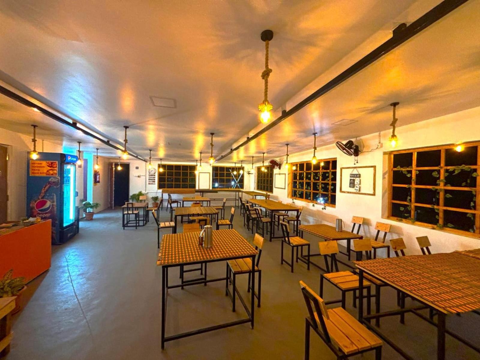 De' Capital Hotel Pondicherry Ngoại thất bức ảnh